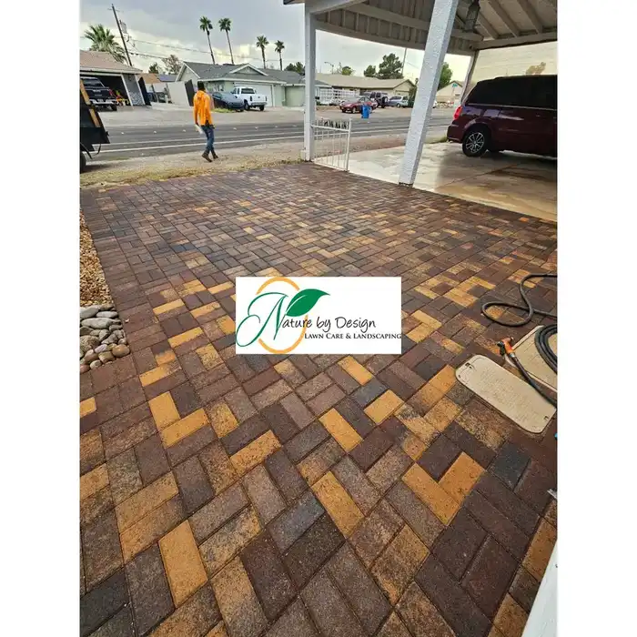 Multi-tone paver driveway installation